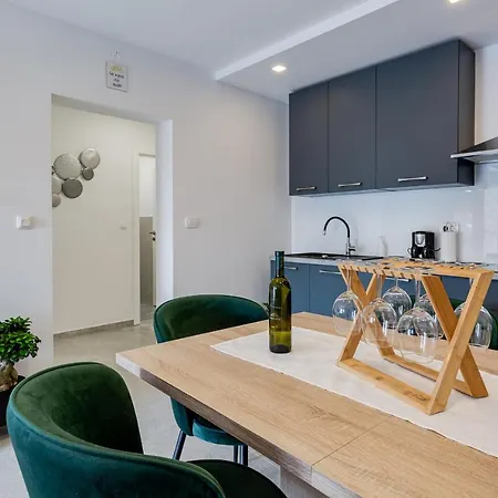 Apartman Angel شقة