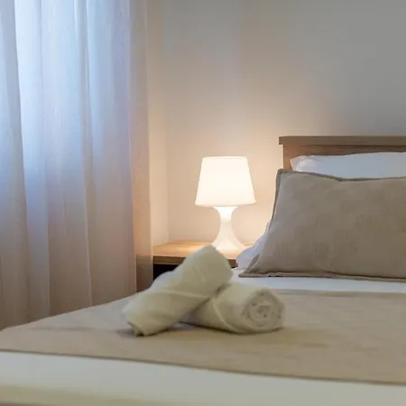 דירה Apartman Angel זאדאר