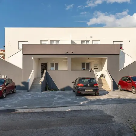Apartman Angel Zara